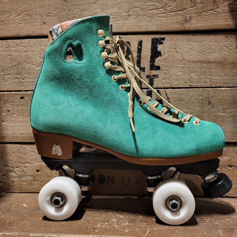 *EXCLUSIVE* Moxi Lolly Boots + Plates/Wheels/Bearings/Toestops - Double Threat Skates