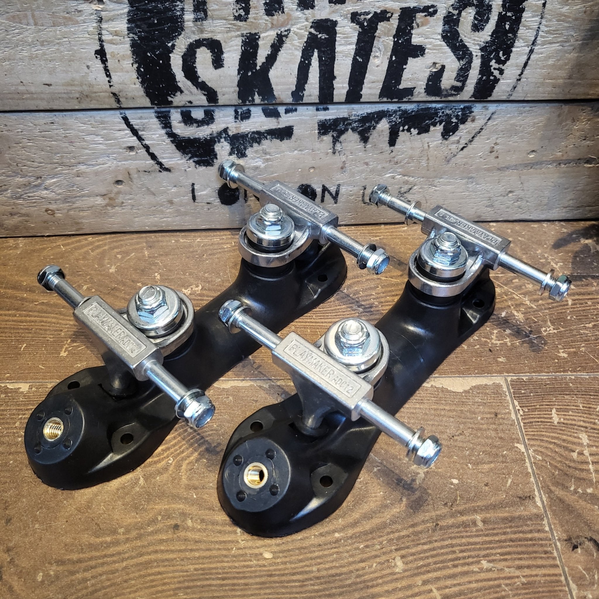 Playmaker Nylon Rollerskate Plates – Double Threat Skates